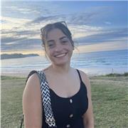 Soy una persona que le gusta enseñar  y lo quiere dar todo para que la persona aprenda. soy muy comprometida y apta para dar clase